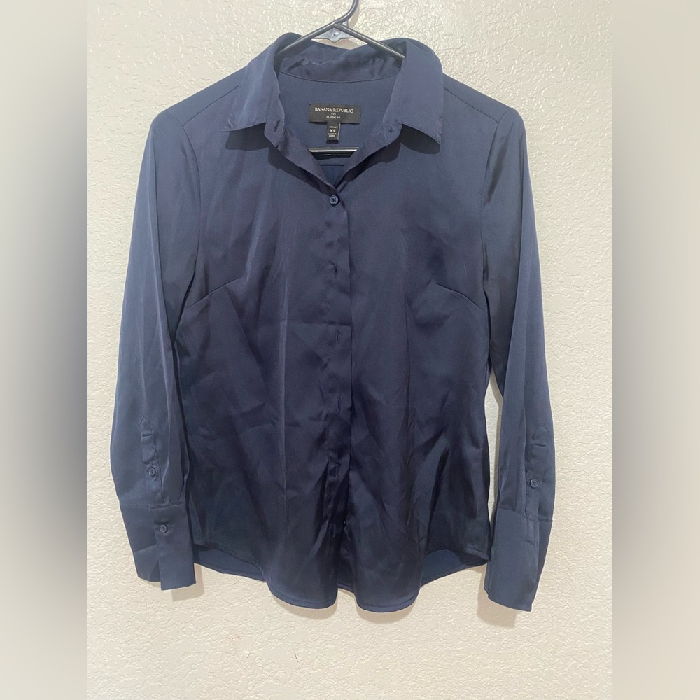 Banana Republic Navy Blouse XS Petite – Classic Button Up Top